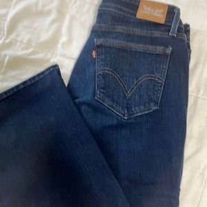 Woman’s Levi’s 529 Curvy Fit jeans